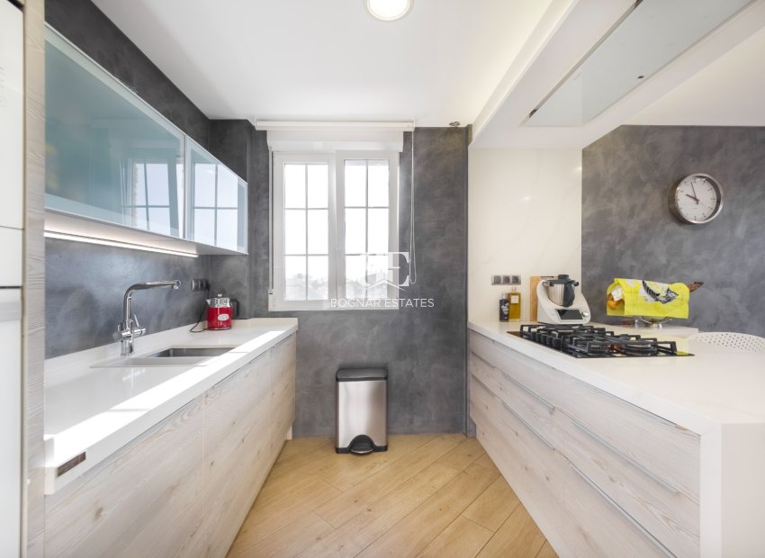 Wiederverkauf - Villa -
San Vicente del Raspeig - Los Girasoles