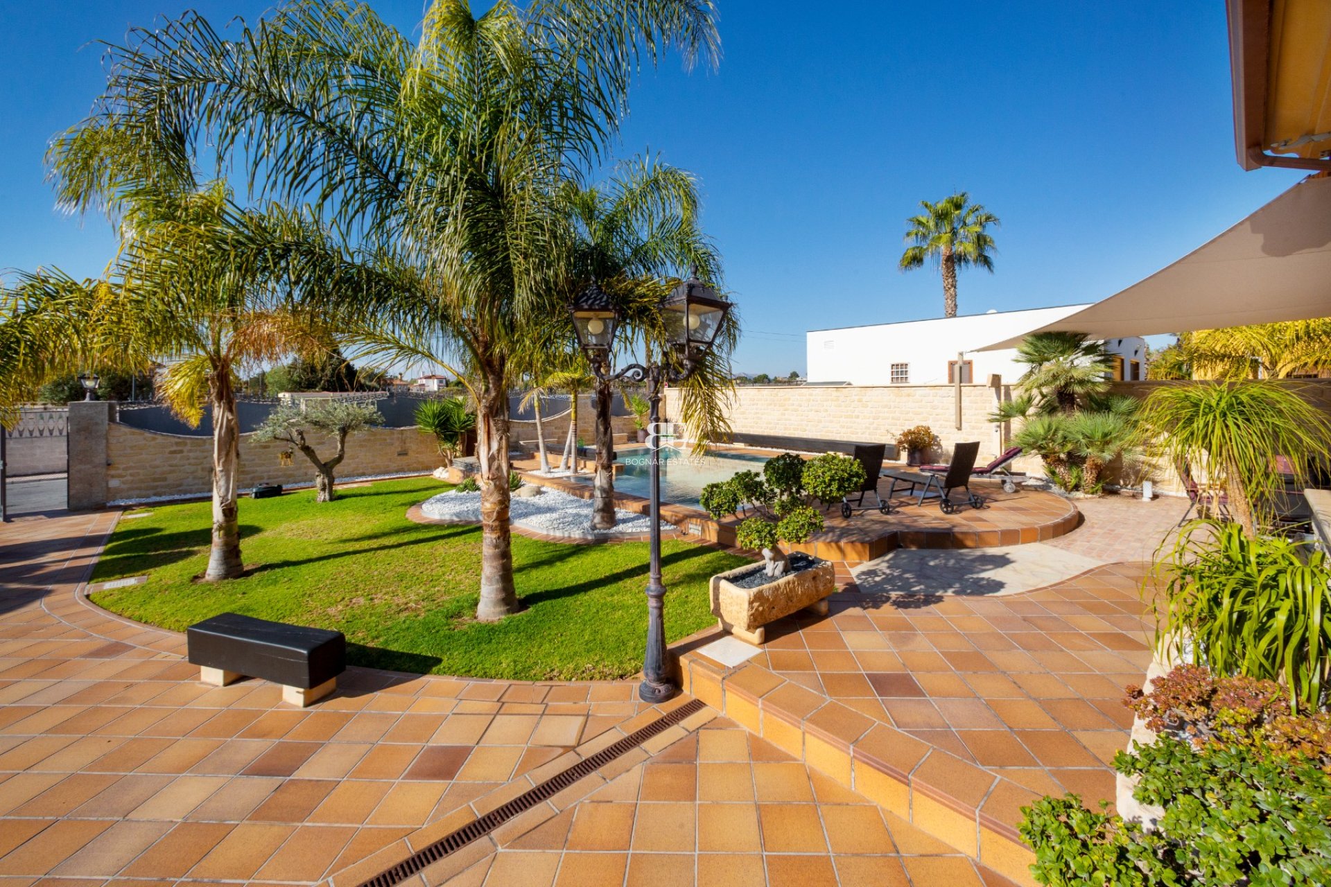 Wiederverkauf - Villa -
San Vicente del Raspeig - Los Girasoles