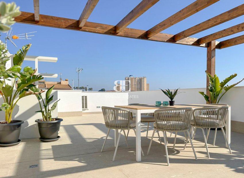Wiederverkauf - Villa -
Santiago de la Ribera