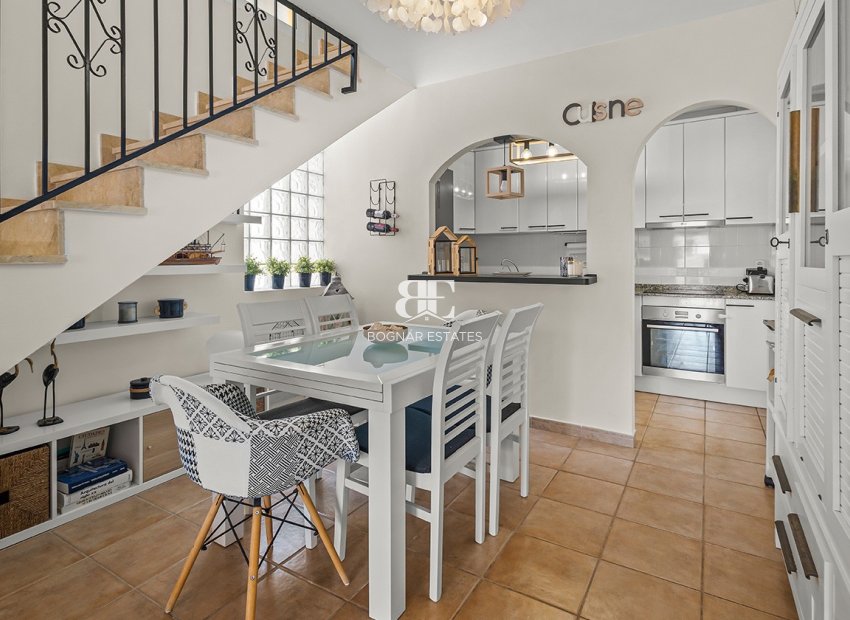 Wiederverkauf - Villa -
Torre de la Horadada - Pueblo Latino