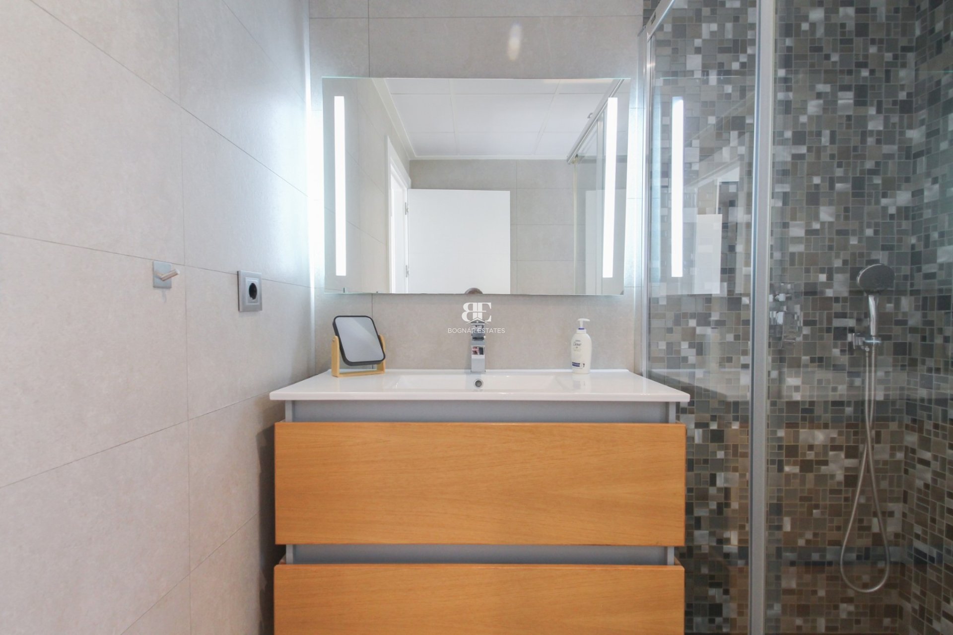 Wiederverkauf - Villa -
Torrevieja - Aguas Nuevas