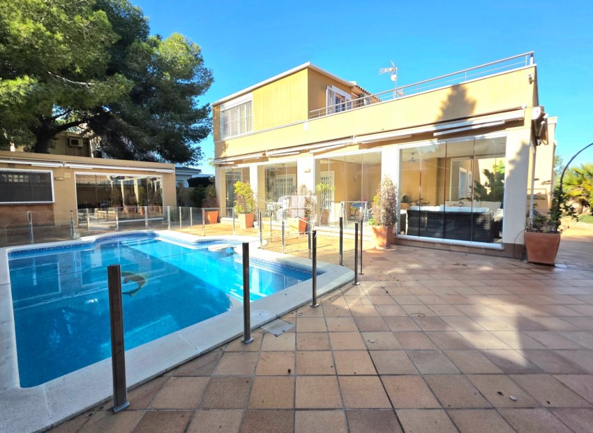 Wiederverkauf - Villa -
Torrevieja - Cabo Cervera