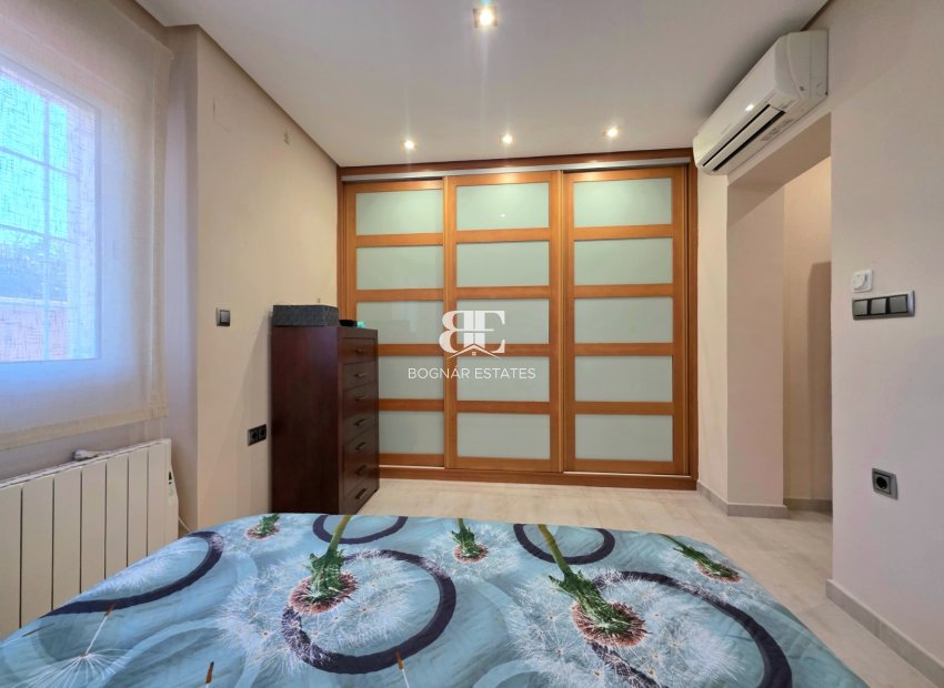 Wiederverkauf - Villa -
Torrevieja - Cabo Cervera