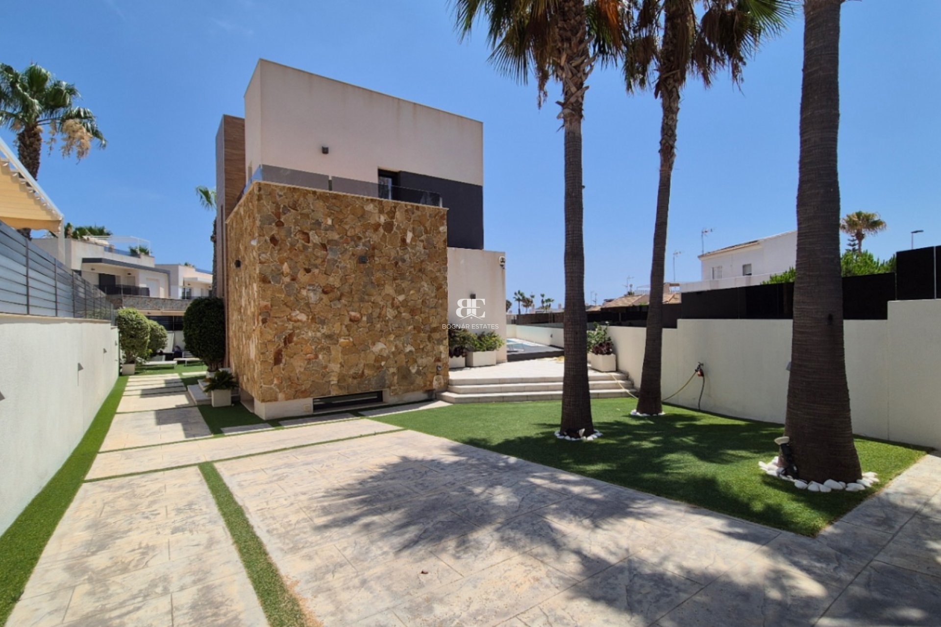 Wiederverkauf - Villa -
Torrevieja - Costa Blanca Sur