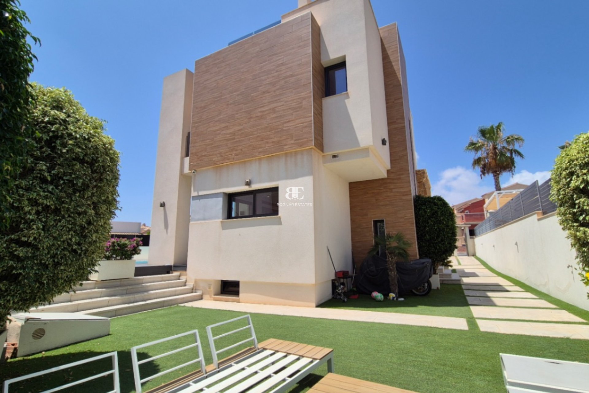 Wiederverkauf - Villa -
Torrevieja - Costa Blanca Sur