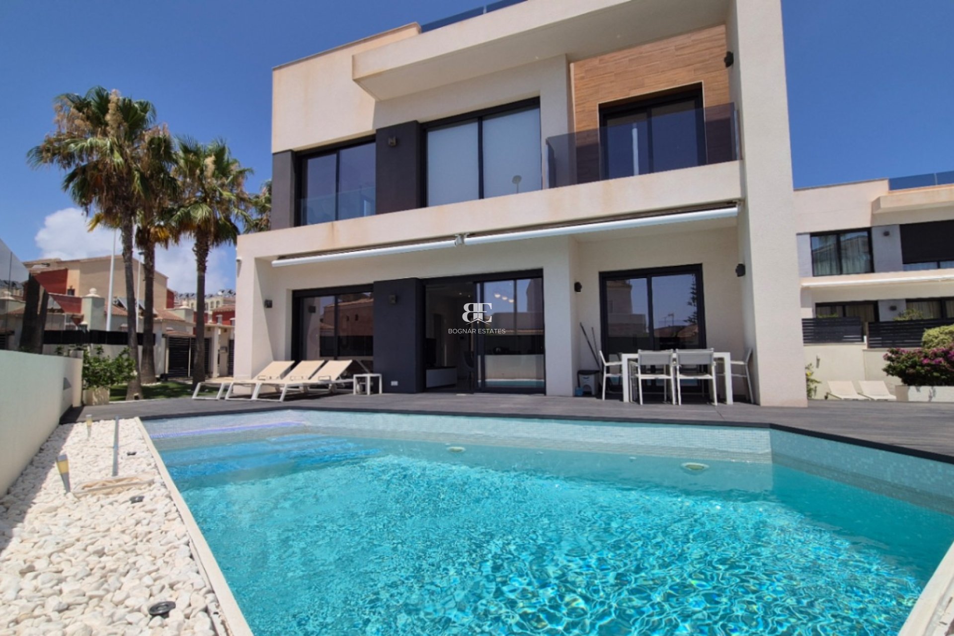 Wiederverkauf - Villa -
Torrevieja - Costa Blanca Sur