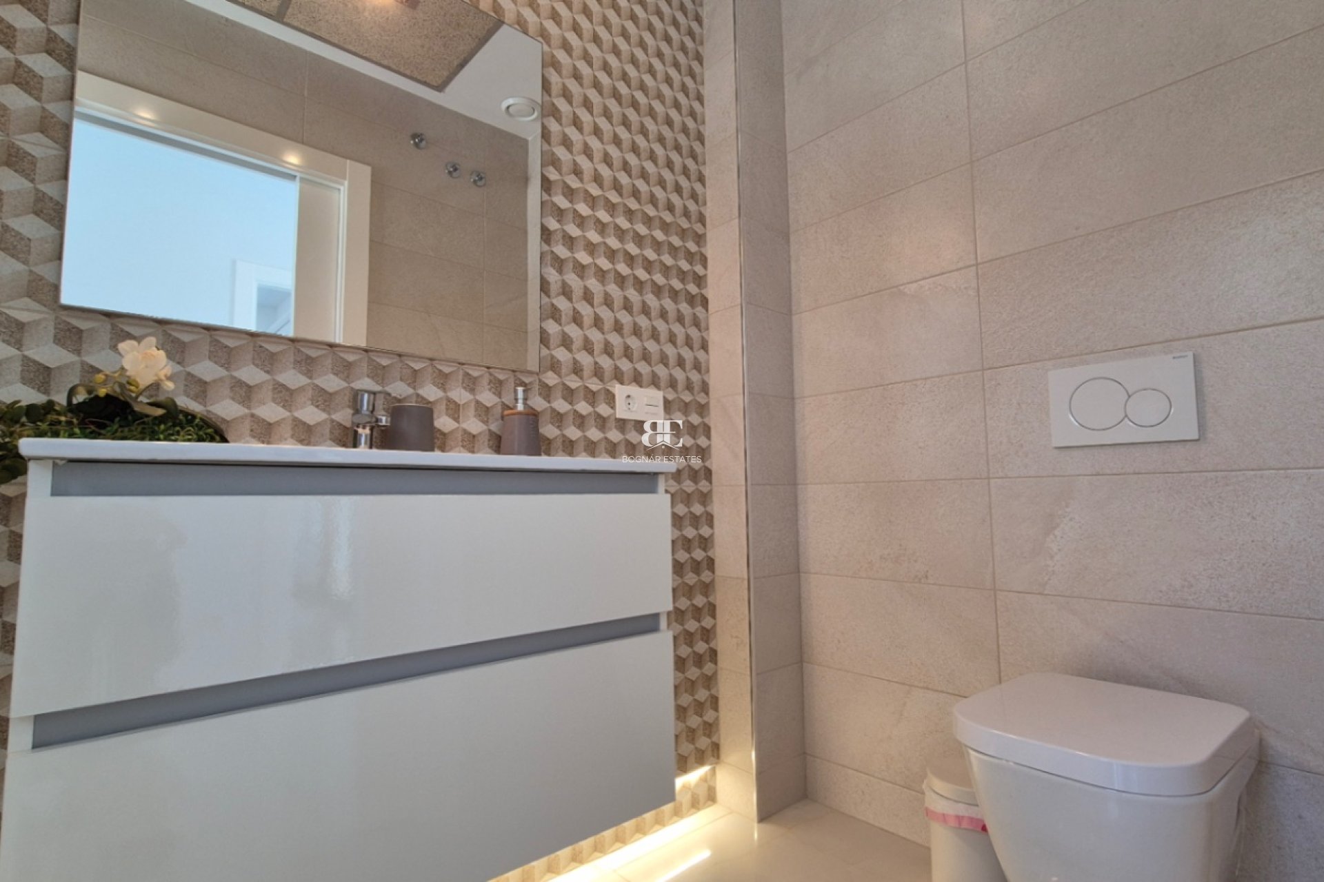 Wiederverkauf - Villa -
Torrevieja - Costa Blanca Sur