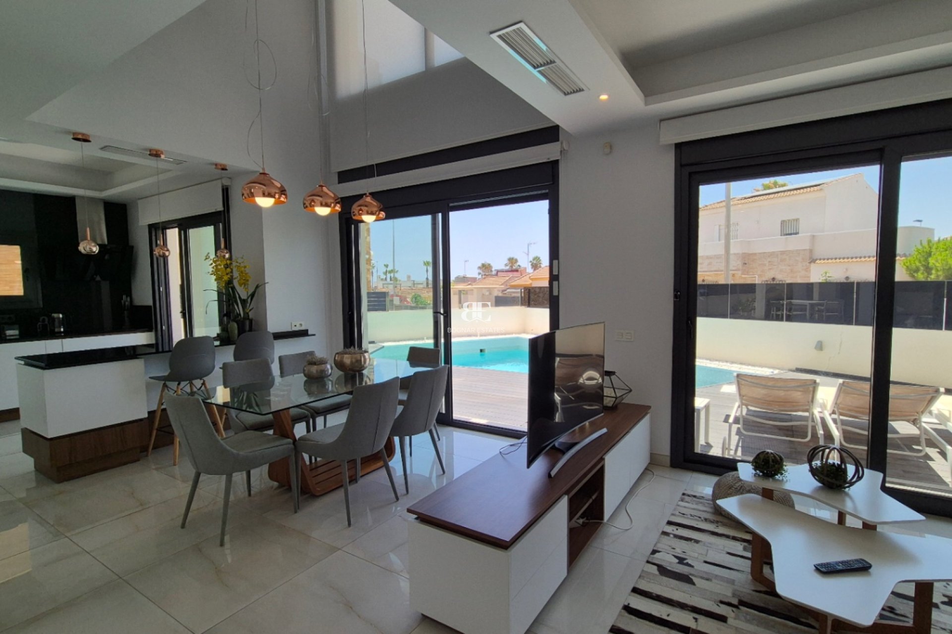 Wiederverkauf - Villa -
Torrevieja - Costa Blanca Sur