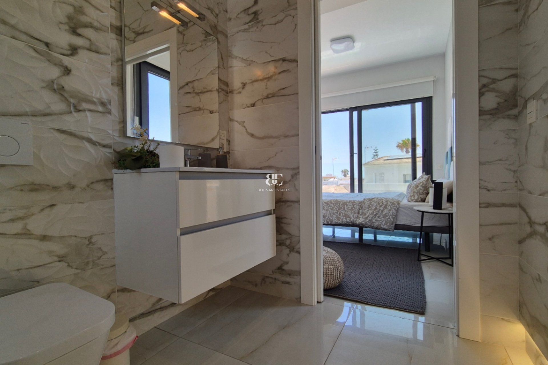 Wiederverkauf - Villa -
Torrevieja - Costa Blanca Sur