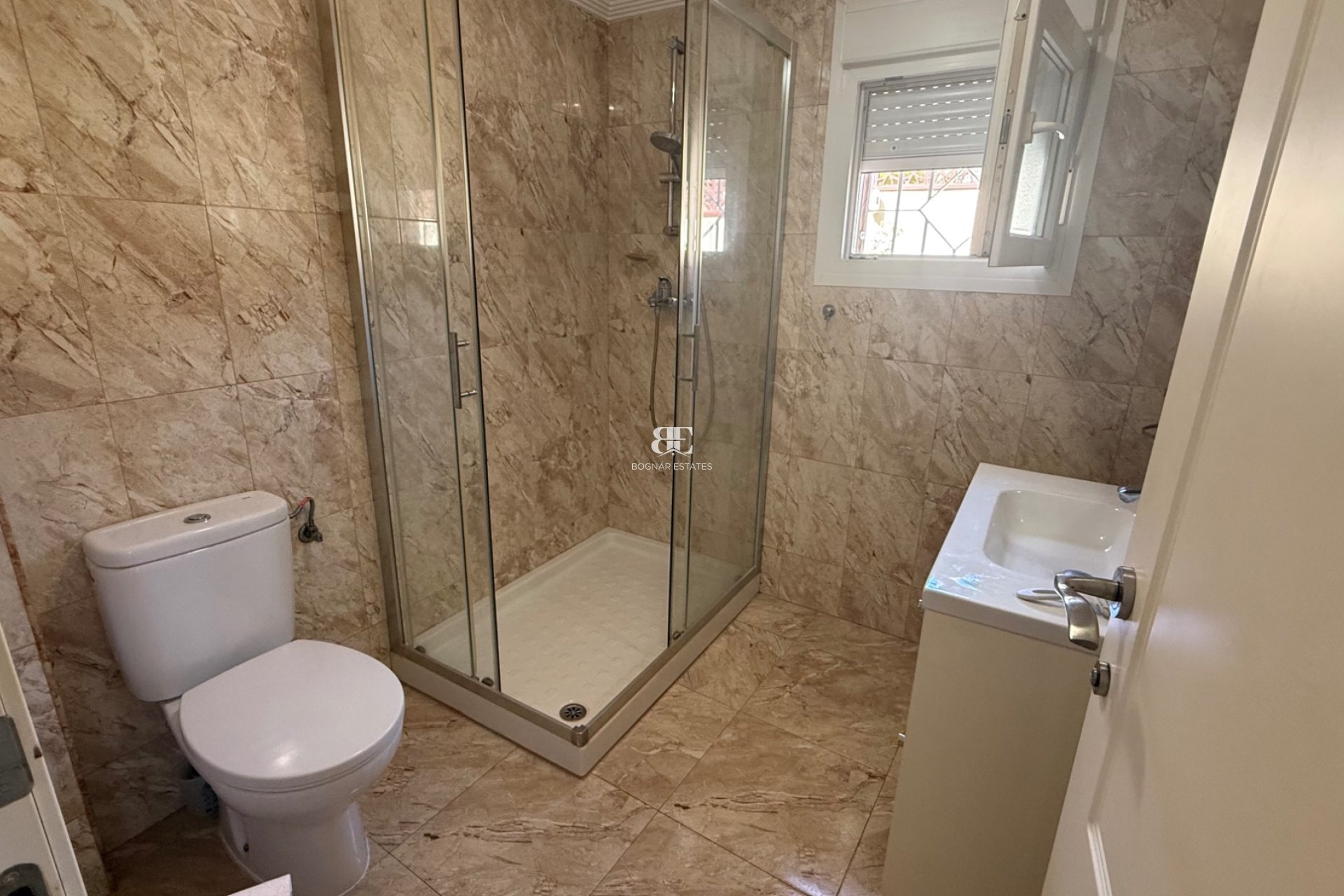 Wiederverkauf - Villa -
Torrevieja - Costa Blanca Sur