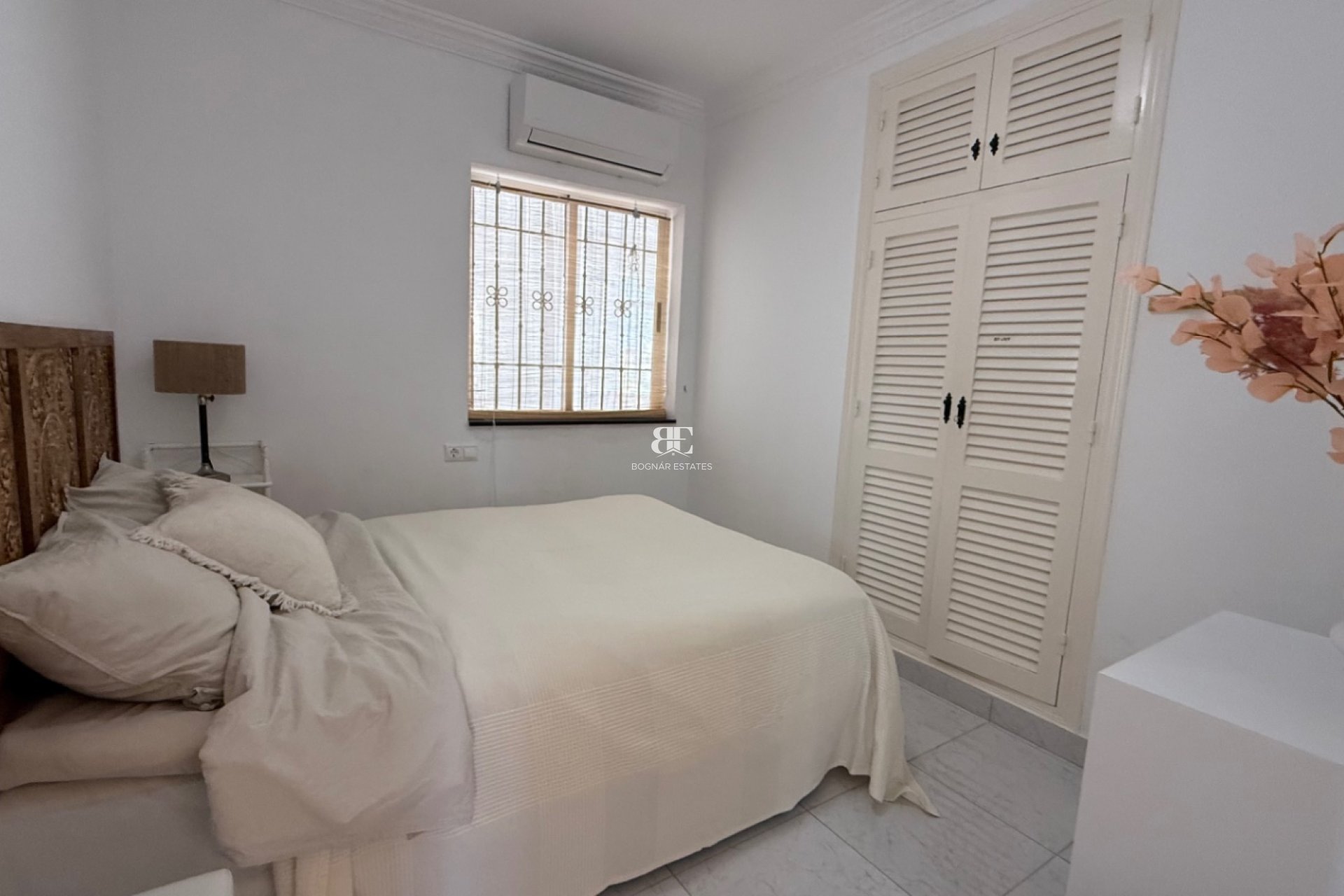 Wiederverkauf - Villa -
Torrevieja - Costa Blanca Sur