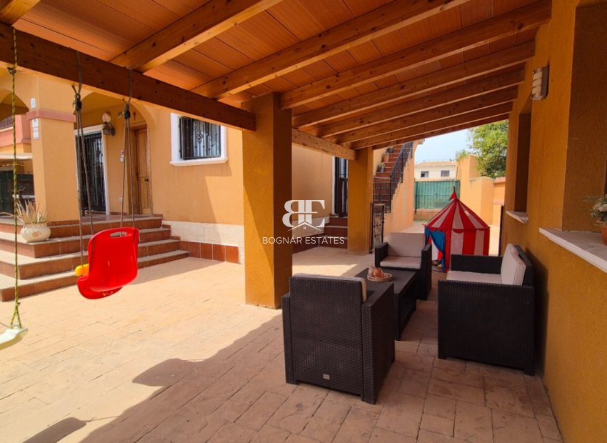 Wiederverkauf - Villa -
Torrevieja - Costa Blanca