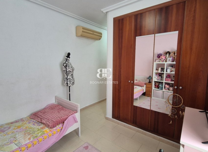 Wiederverkauf - Villa -
Torrevieja - Costa Blanca