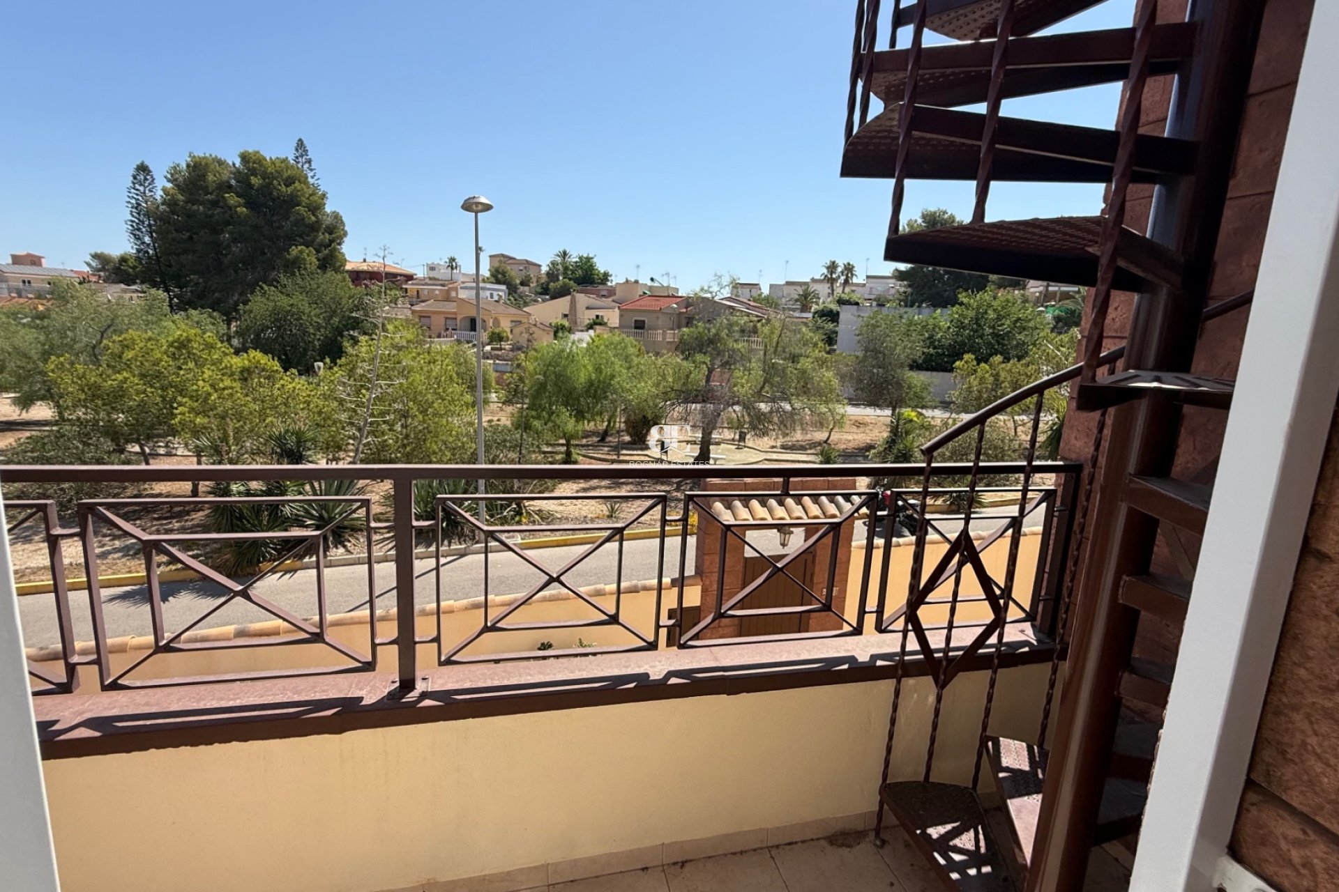 Wiederverkauf - Villa -
Torrevieja - Costa Blanca