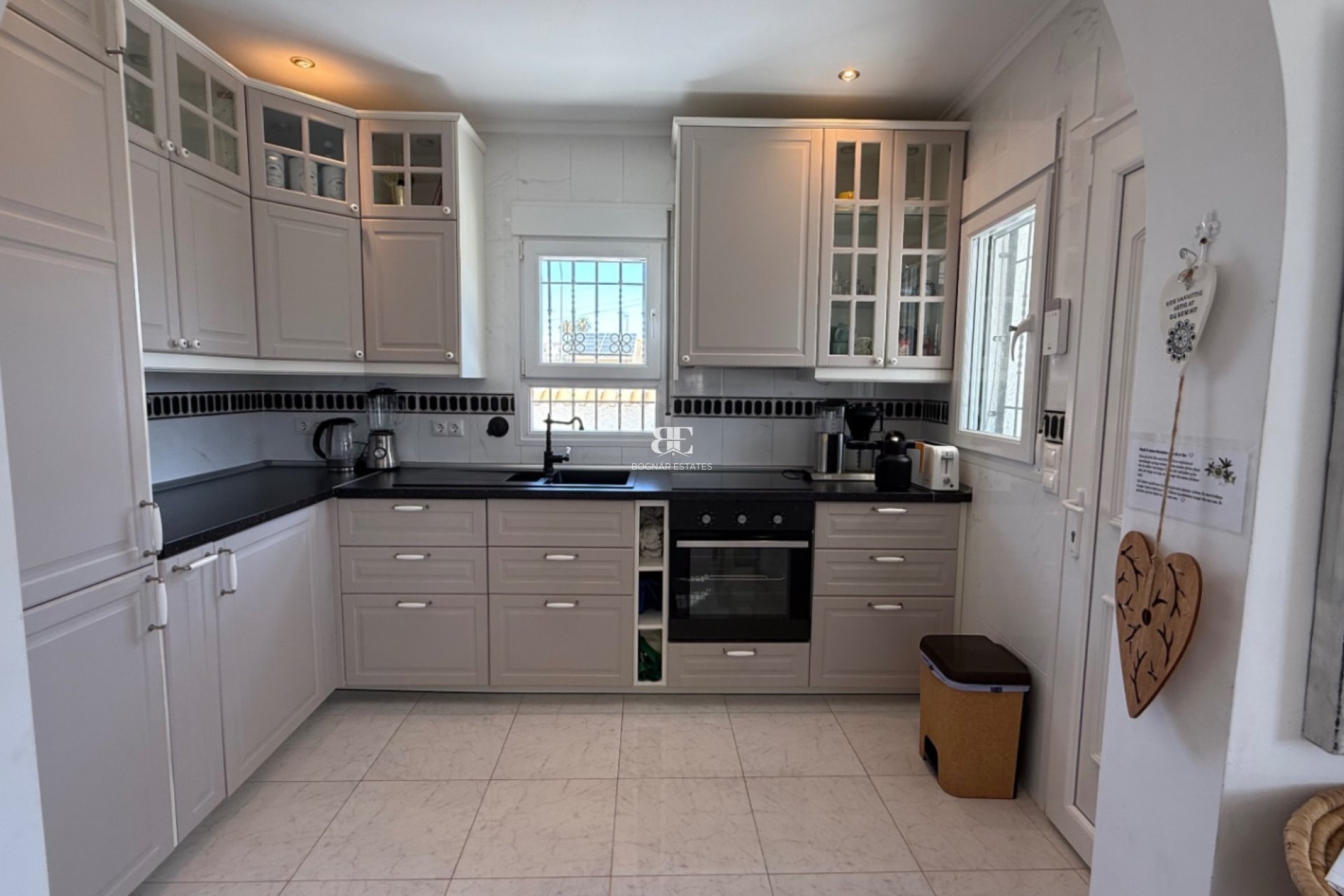 Wiederverkauf - Villa -
Torrevieja - Costa Blanca