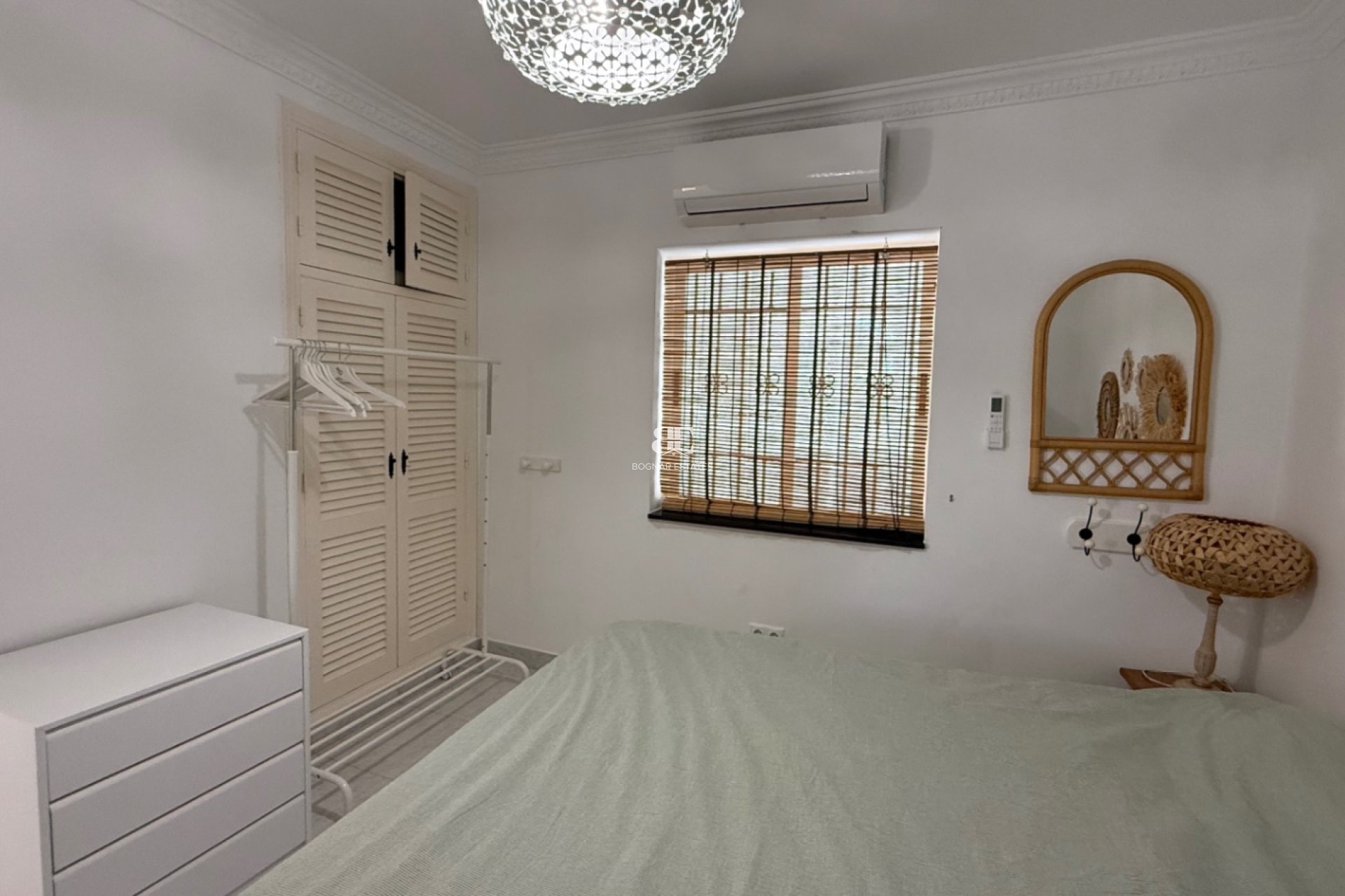 Wiederverkauf - Villa -
Torrevieja - Costa Blanca