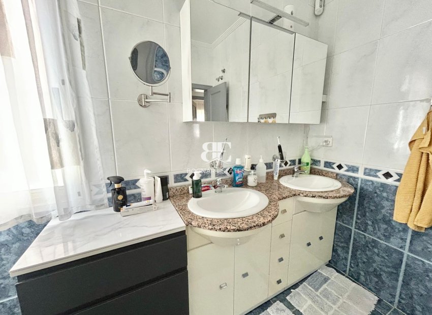 Wiederverkauf - Villa -
Torrevieja - La Siesta