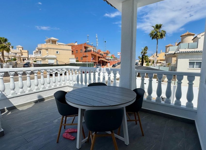 Wiederverkauf - Villa -
Torrevieja - Los Altos*