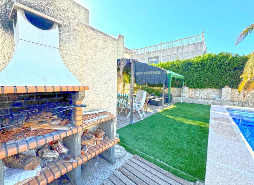Wiederverkauf - Villa -
Torrevieja - Los Balcones - Los Altos del Edén
