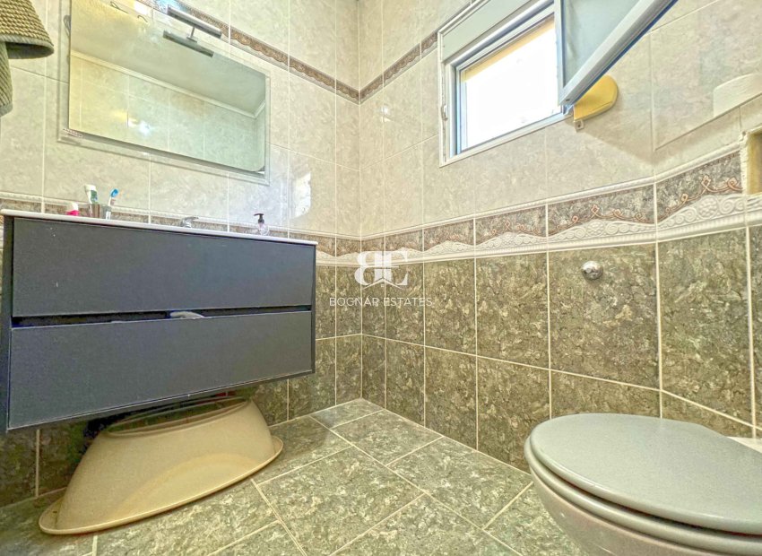 Wiederverkauf - Villa -
Torrevieja - Los Balcones - Los Altos del Edén
