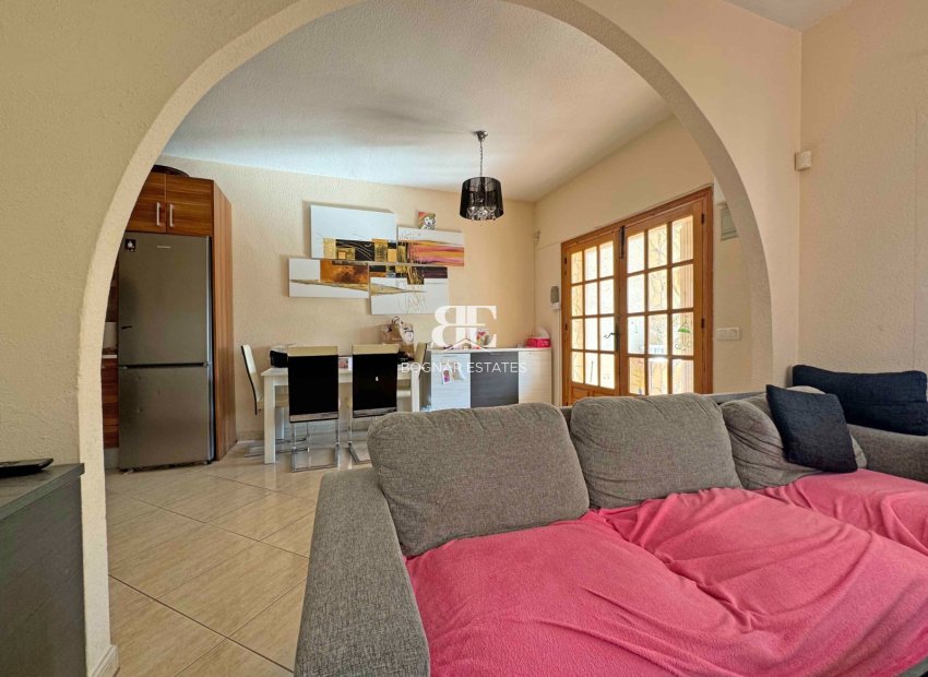 Wiederverkauf - Villa -
Torrevieja - Los Balcones - Los Altos del Edén