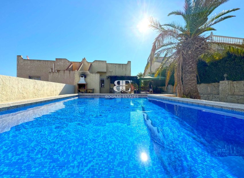 Wiederverkauf - Villa -
Torrevieja - Los Balcones - Los Altos del Edén