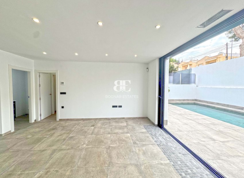 Wiederverkauf - Villa -
Torrevieja - Los Balcones - Los Altos del Edén