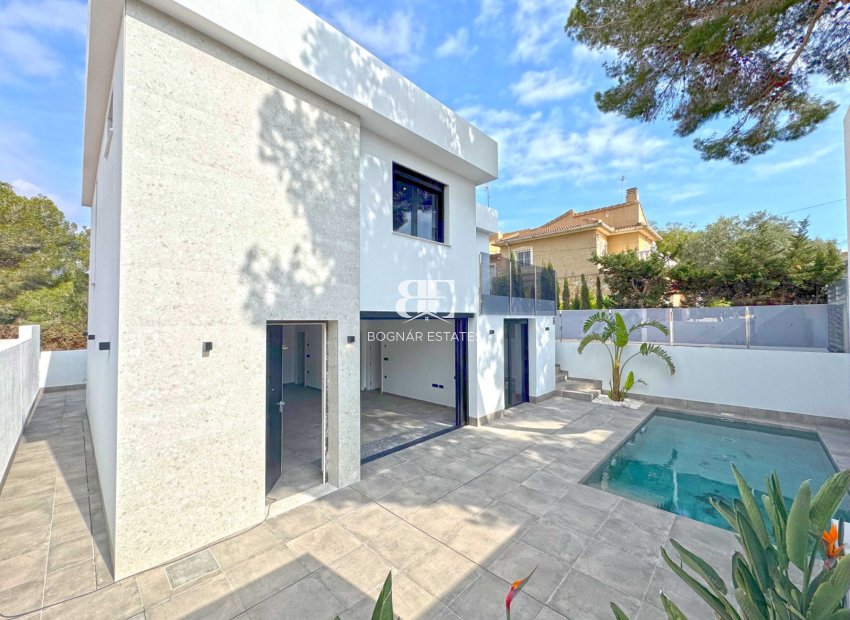 Wiederverkauf - Villa -
Torrevieja - Los Balcones - Los Altos del Edén