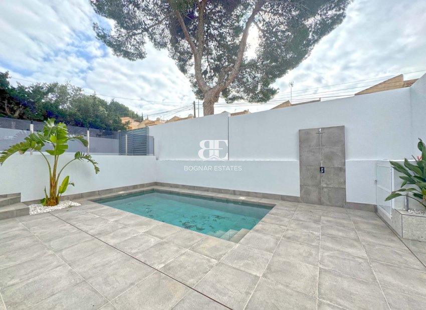 Wiederverkauf - Villa -
Torrevieja - Los Balcones - Los Altos del Edén