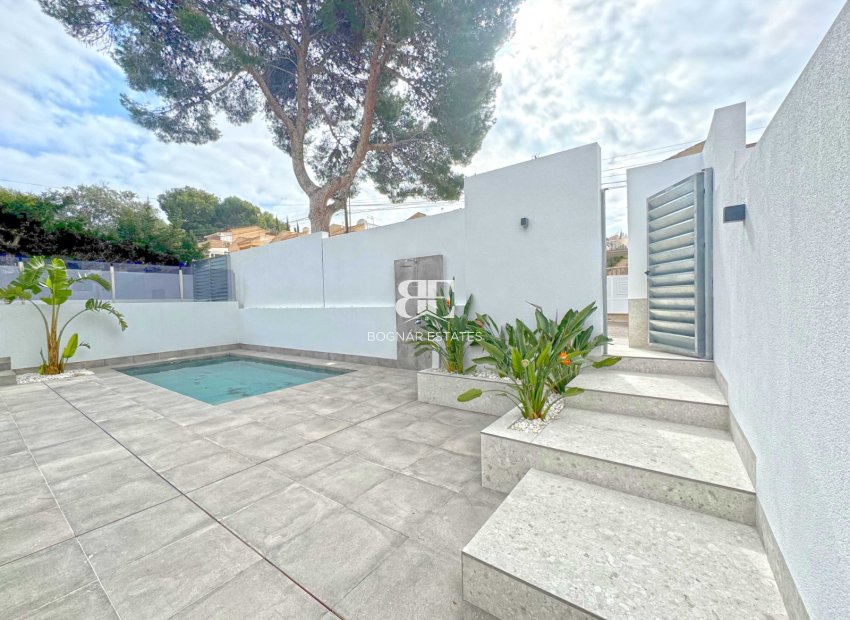 Wiederverkauf - Villa -
Torrevieja - Los Balcones - Los Altos del Edén