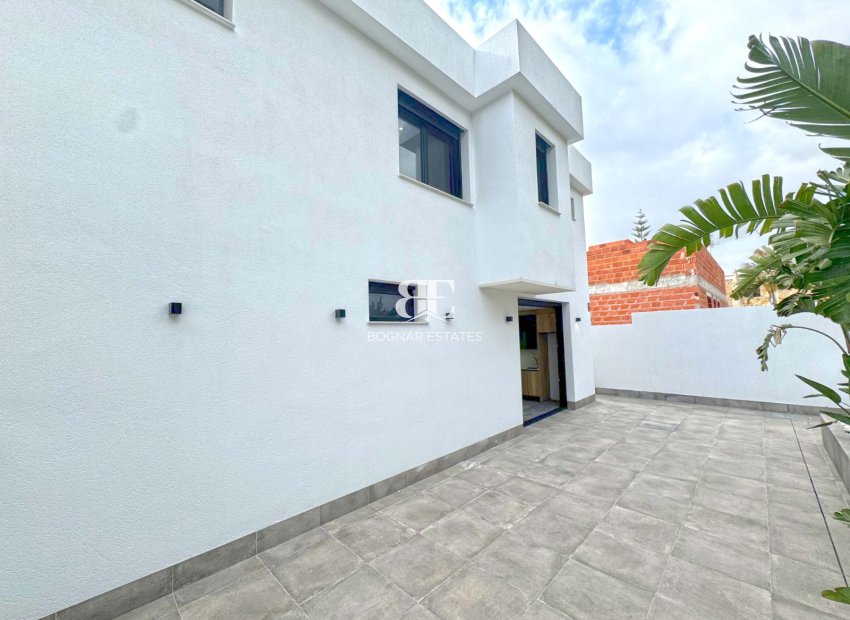 Wiederverkauf - Villa -
Torrevieja - Los Balcones - Los Altos del Edén