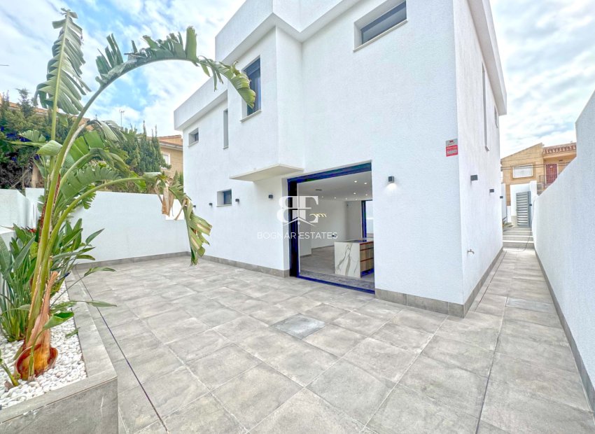 Wiederverkauf - Villa -
Torrevieja - Los Balcones - Los Altos del Edén