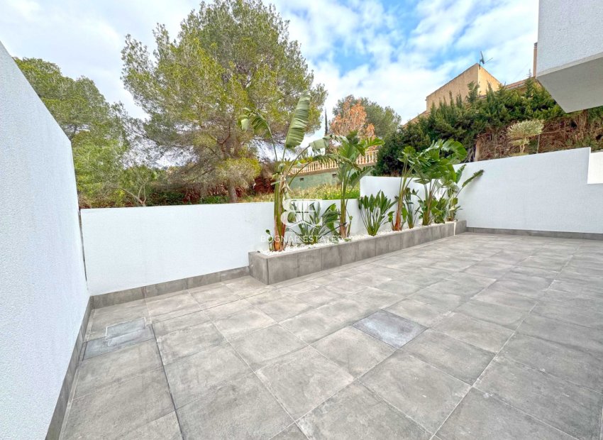 Wiederverkauf - Villa -
Torrevieja - Los Balcones - Los Altos del Edén
