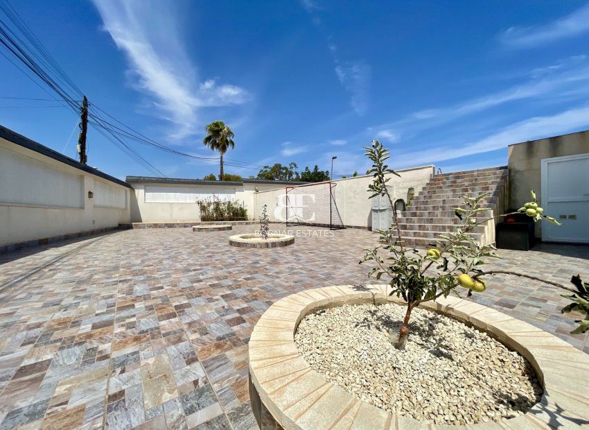 Wiederverkauf - Villa -
Torrevieja - Los Balcones