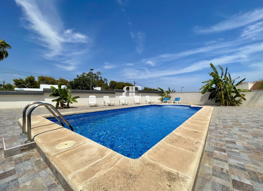 Wiederverkauf - Villa -
Torrevieja - Los Balcones
