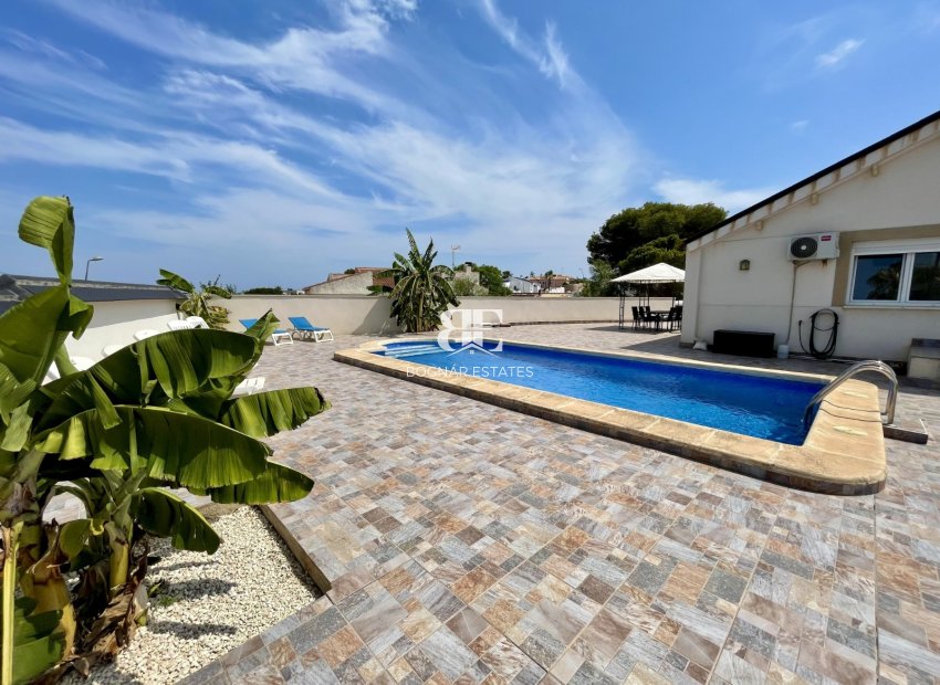 Wiederverkauf - Villa -
Torrevieja - Los Balcones