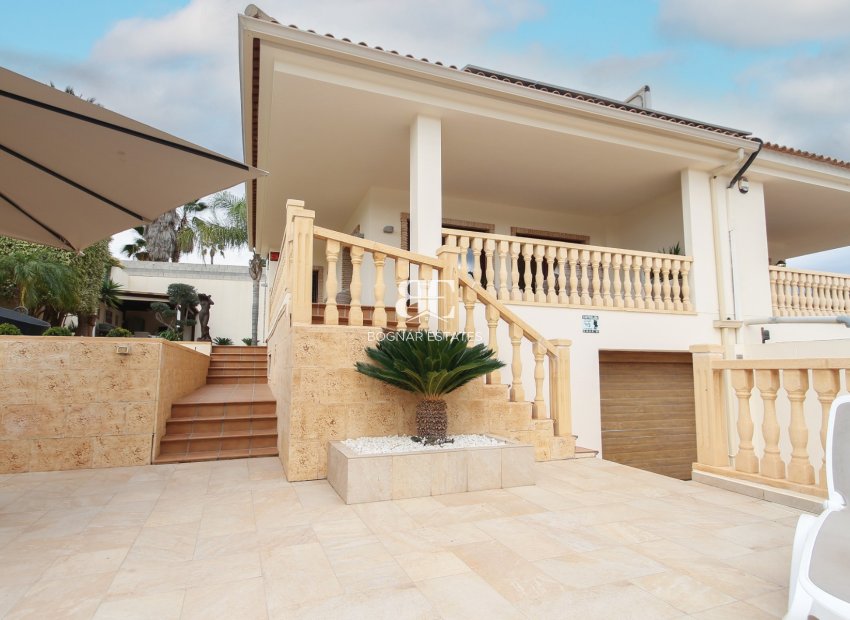 Wiederverkauf - Villa -
Torrevieja - Los Balcones