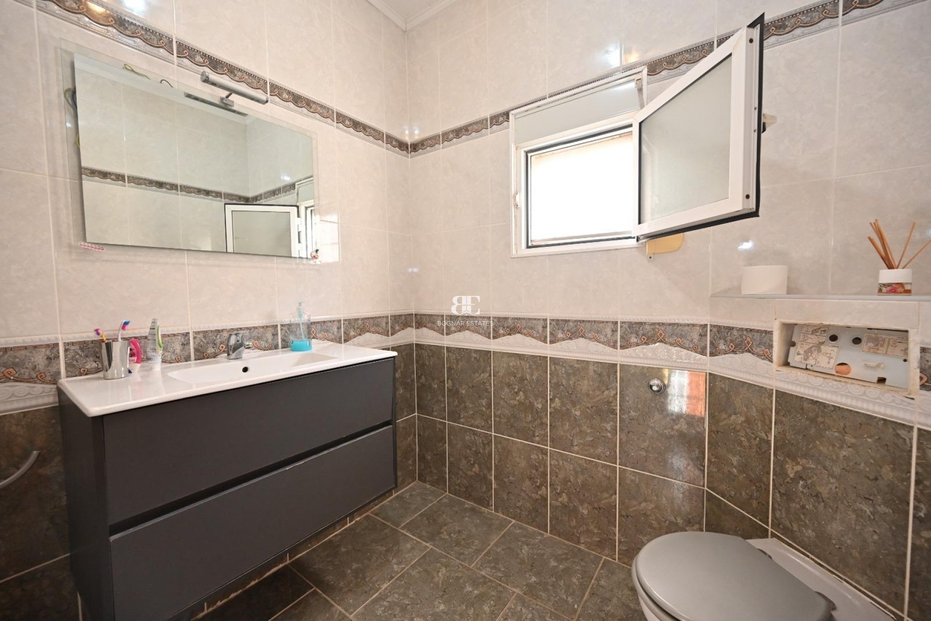 Wiederverkauf - Villa -
Torrevieja - Los Balcones
