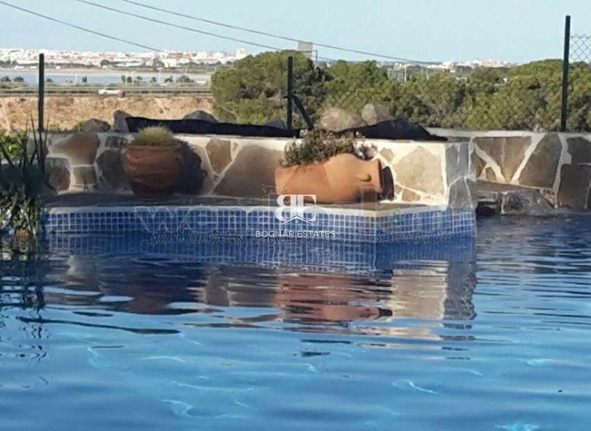 Wiederverkauf - Villa -
Torrevieja - Los Balcones