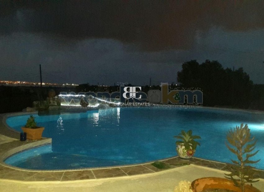 Wiederverkauf - Villa -
Torrevieja - Los Balcones