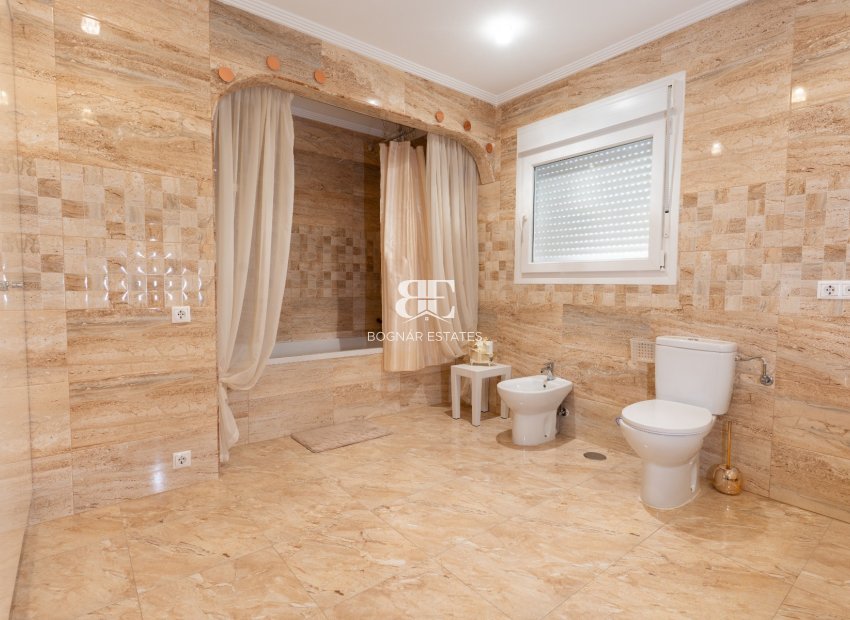 Wiederverkauf - Villa -
Torrevieja - Los Balcones
