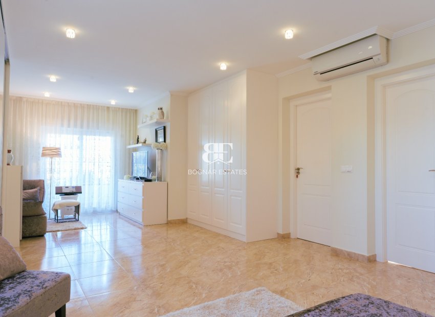 Wiederverkauf - Villa -
Torrevieja - Los Balcones