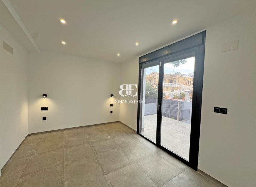 Wiederverkauf - Villa -
Torrevieja - Los Balcones