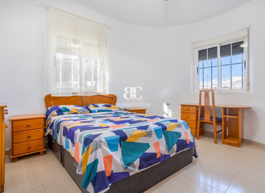 Wiederverkauf - Villa -
Torrevieja - San Luis