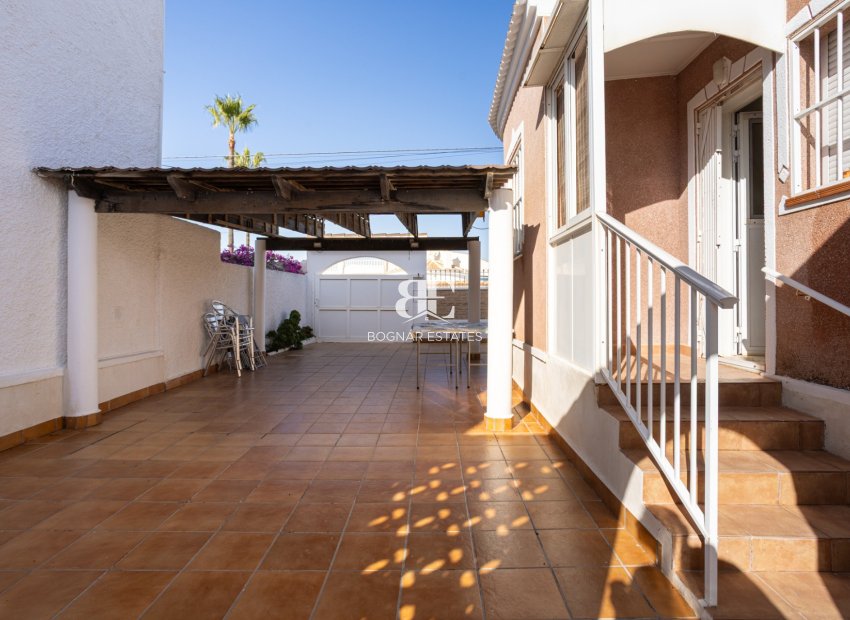 Wiederverkauf - Villa -
Torrevieja - Urbanización San Luis
