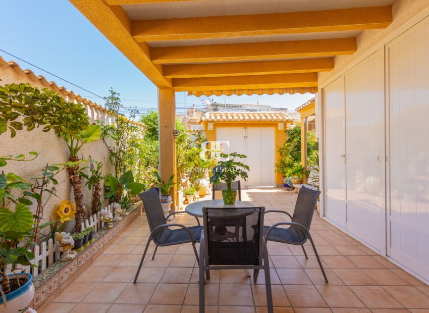 Wiederverkauf - Villa -
Torrevieja - Zona los Frutales