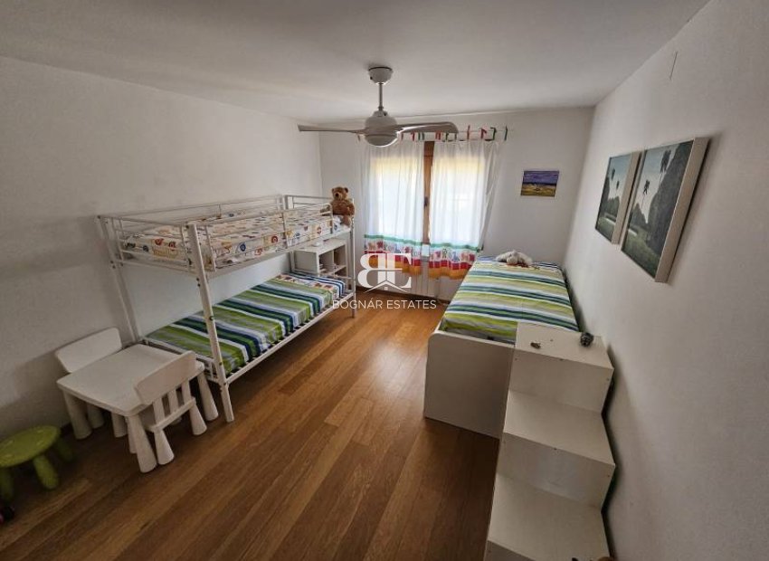 Wiederverkauf - Villa -
Villajoyosa - Varadero/ Estudiantes beach
