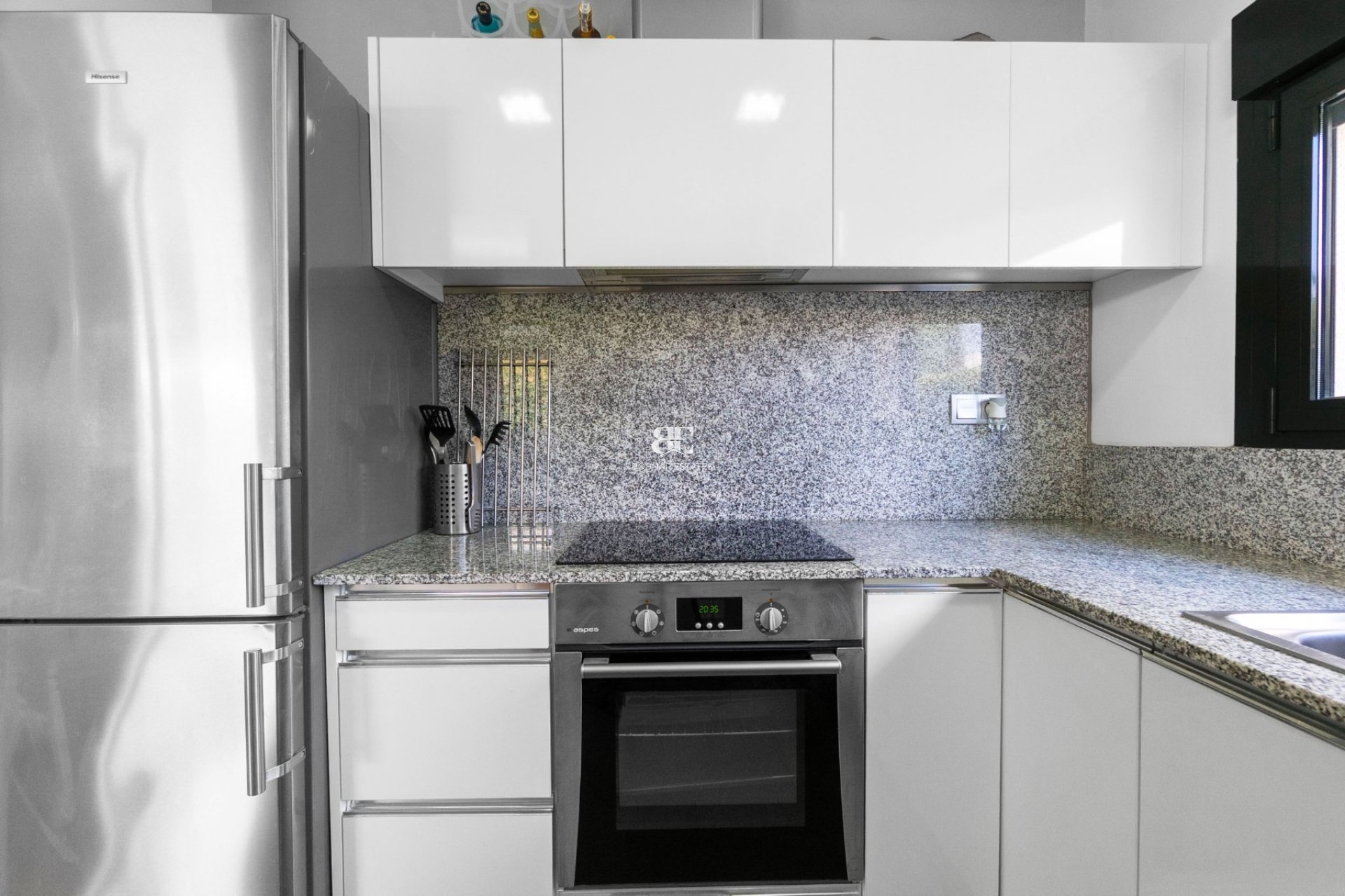 Wiederverkauf - Villa -
Villamartín - Los Dolses