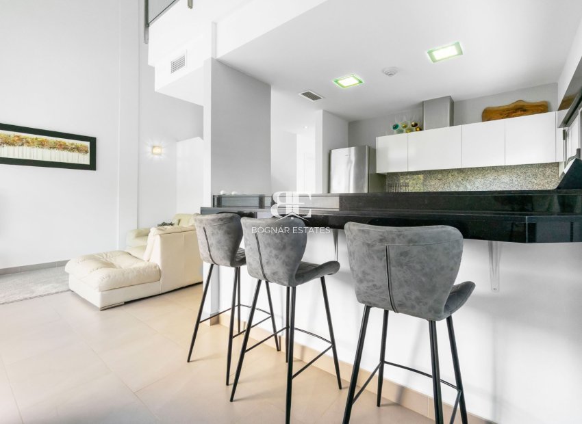 Wiederverkauf - Villa -
Villamartín - Los Dolses