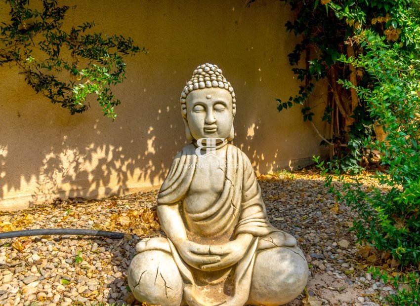 Wiederverkauf - Villa -
Villamartín - Los Dolses